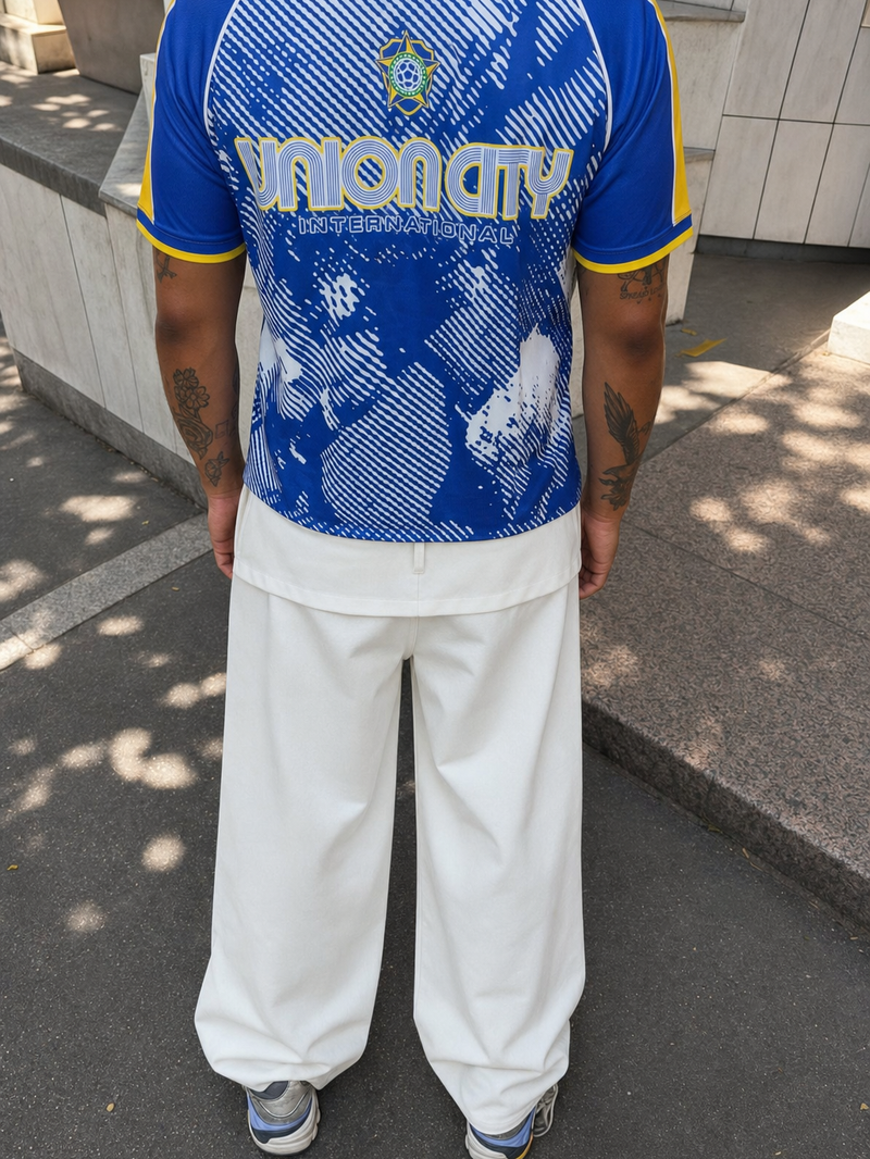 Off Supply Horizon White Trousers – model back