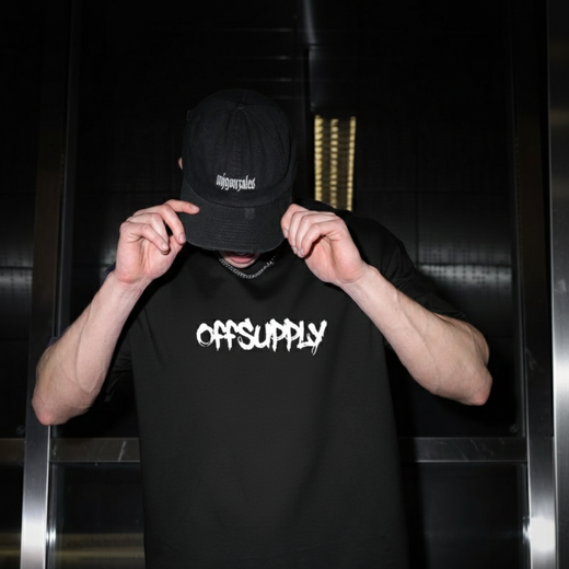 Off supply Club black T-shirt