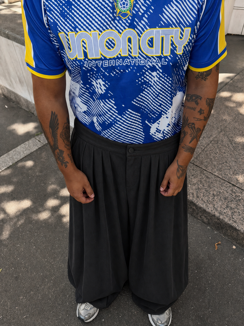 Off Supply Cascade Black Trousers – model front