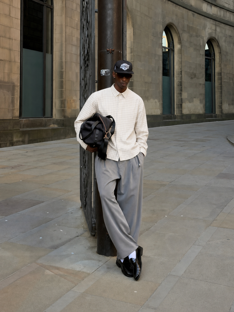 OFF SUPPLY EVERYDAY SHIRT IN IVORY – model front