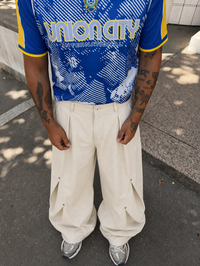 Off Supply Drift Ivory Pants – model front