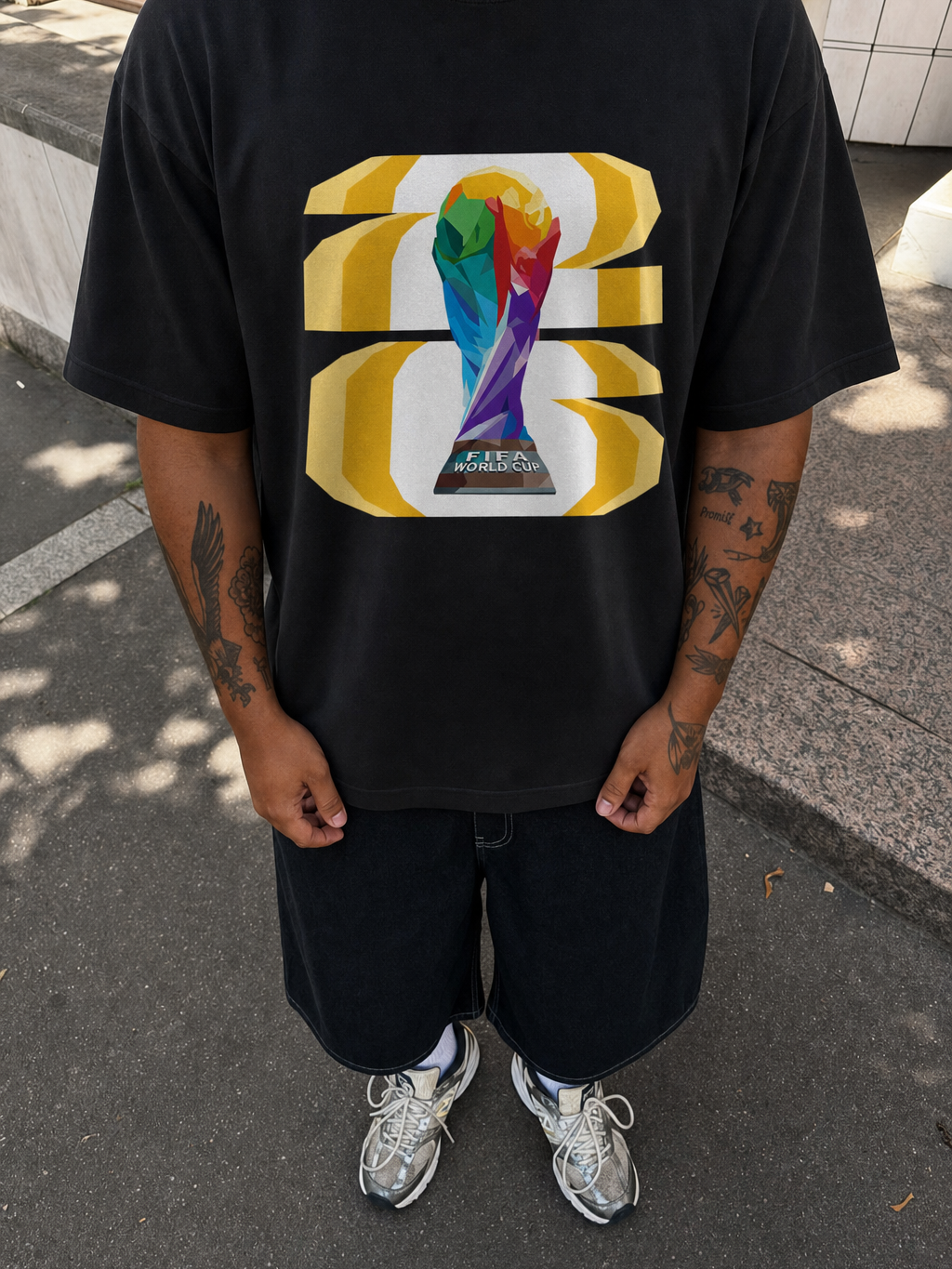 Off Supply Prism Trophy Black T-Shirt – model front