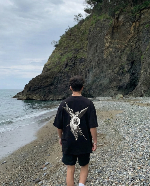 Off Supply Winged Relic Statement T-shirt
