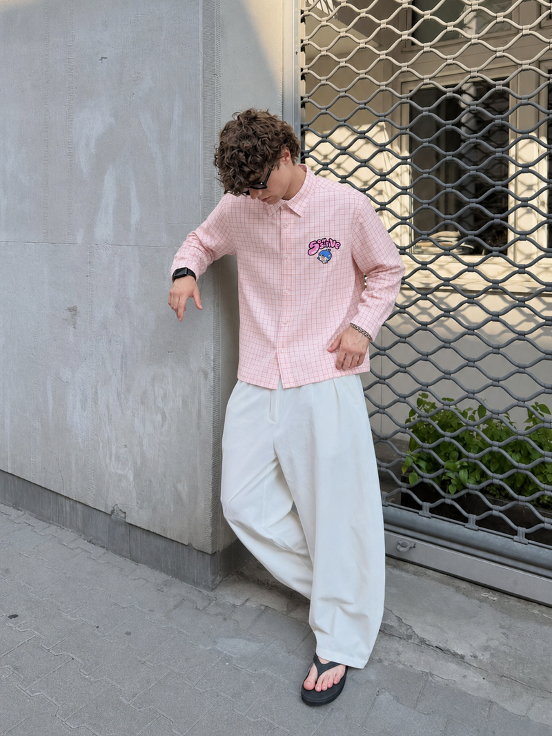OFF SUPPLY SENSITIVE KEYS SHIRT IN PINK – model front