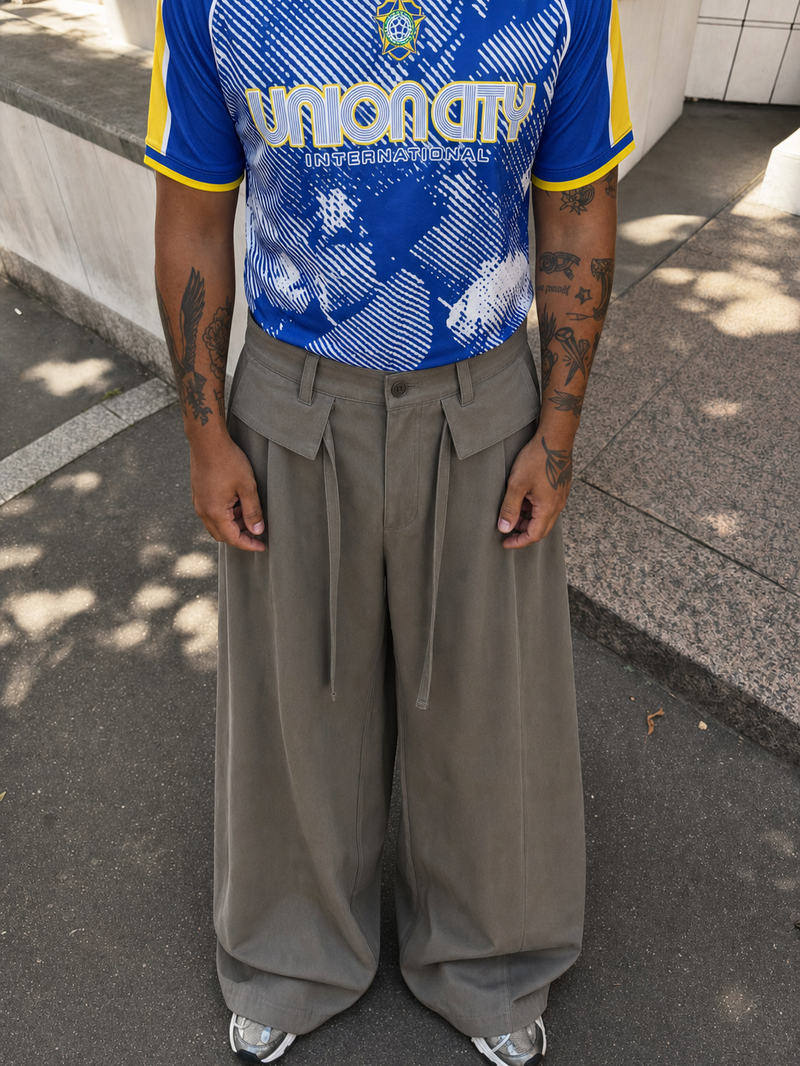 Off Supply Horizon Gray Trousers – model front