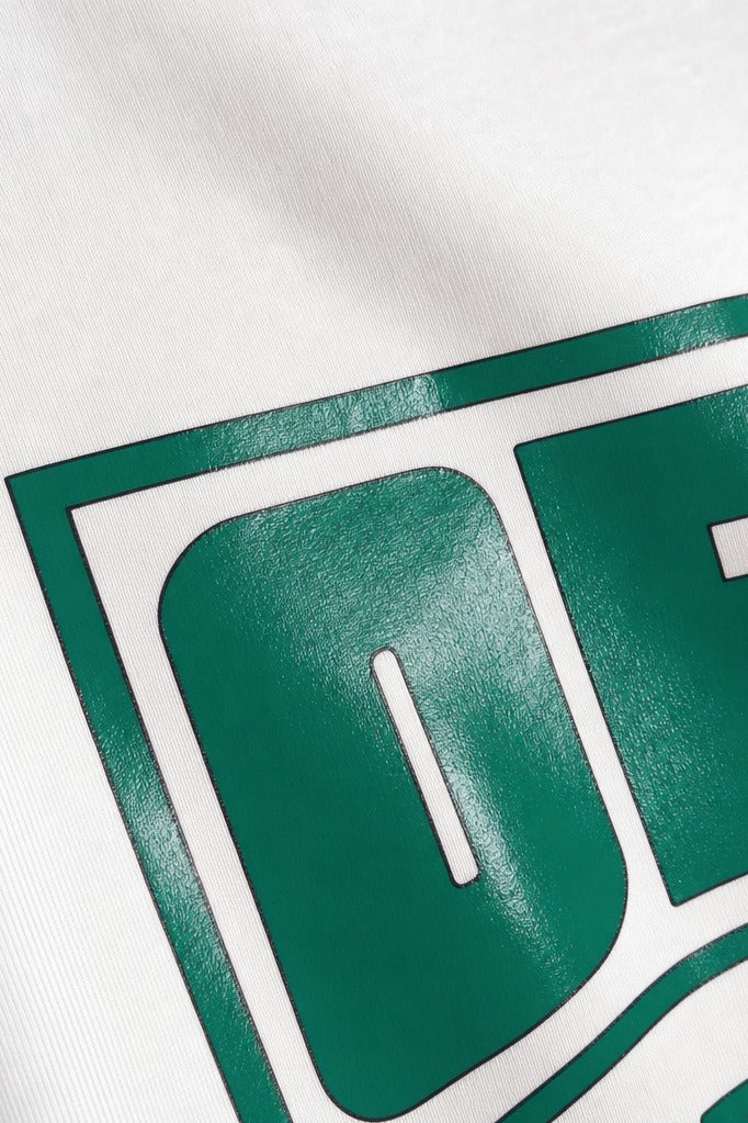 Close-up fabric detail - WHITE BOX TSHIRT