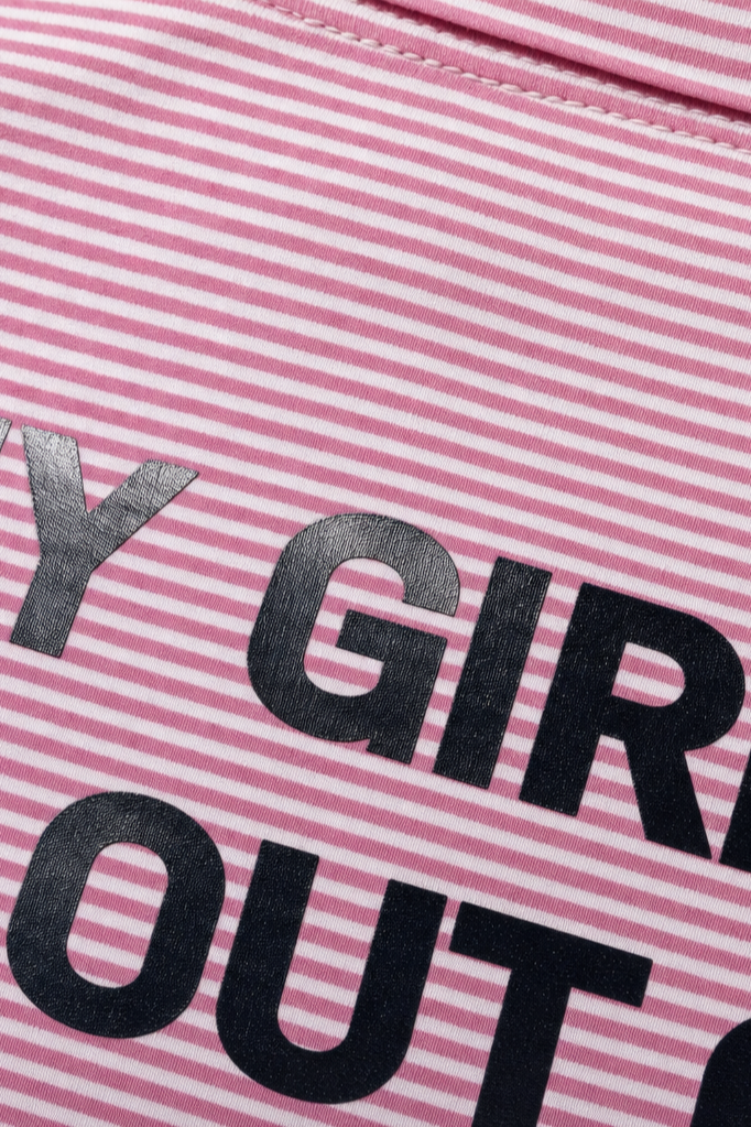 Close-up fabric detail - Off Supply My girlfriend is out of town Shirt (Pink)